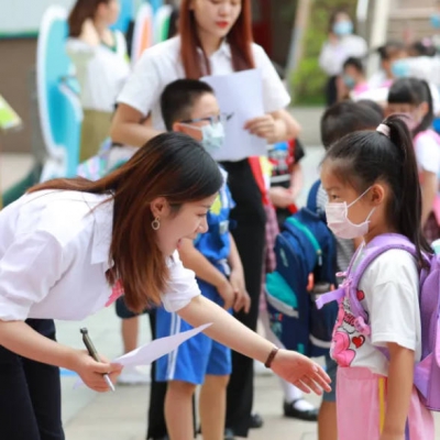 揠苗助长式教育：不要让孩子赢了起点却输了一生